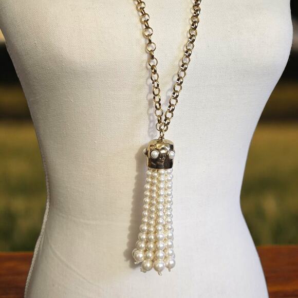 Chico's Tassel Necklace Cluster Strings Off White Creamy Beads Simulated Pearls - Picture 2 of 8